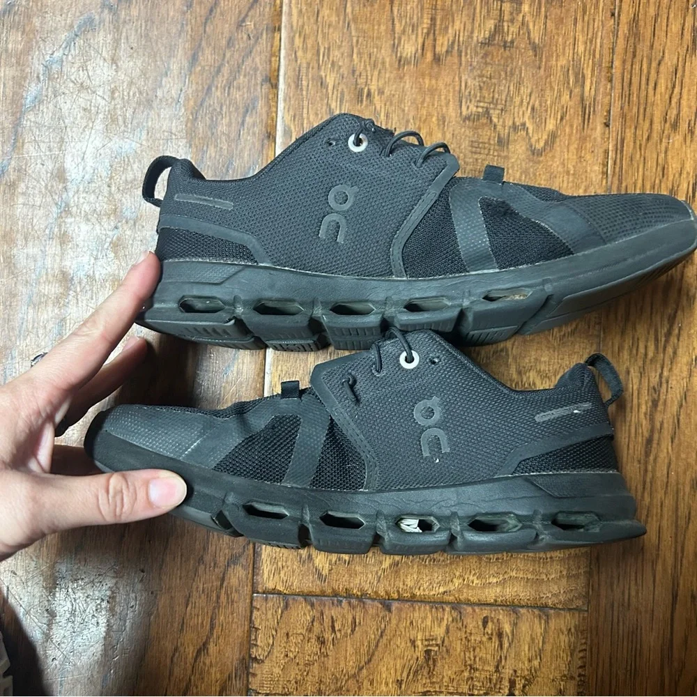 On Running Kids Cloud Sky sneakers‎